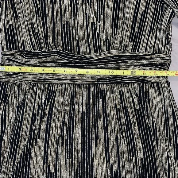 Lilly Pulitzer Riza Black and Gold metallic Romper Dress - Picture 10 of 13